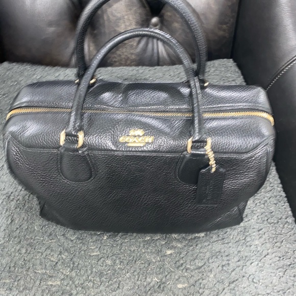 Black coach cross body purse - Picture 2 of 6